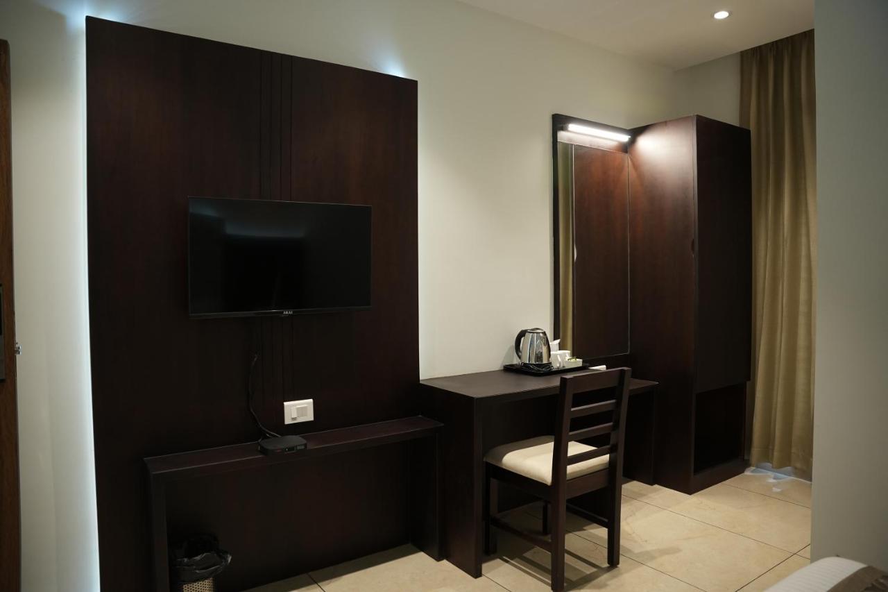 Sulu Residency Otel Kochi Dış mekan fotoğraf