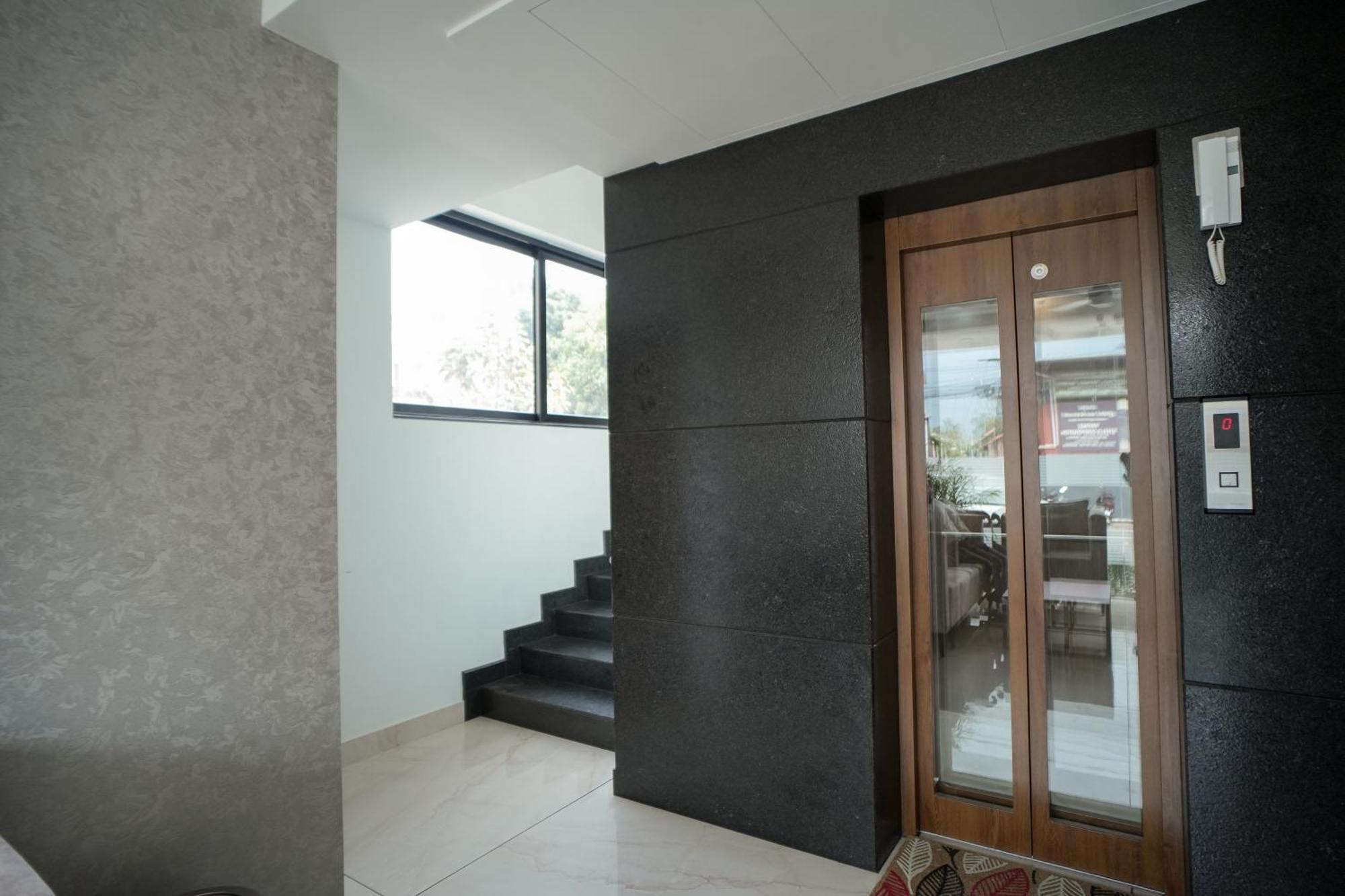 Sulu Residency Otel Kochi Dış mekan fotoğraf